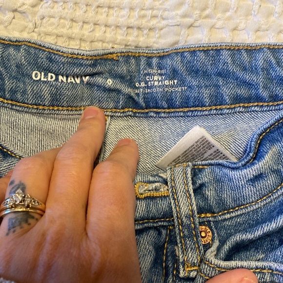 Old navy OG curvy jeans - Picture 2 of 4